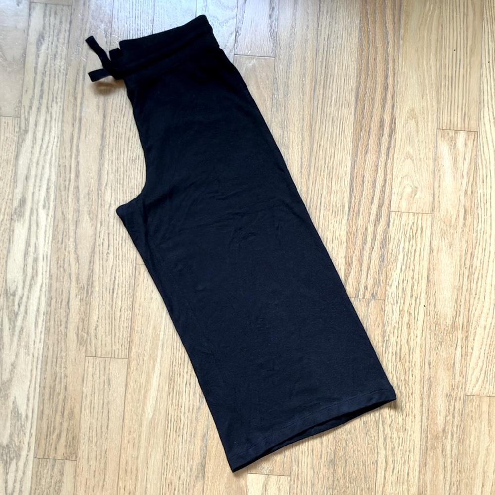 Daily Ritual Women’s Cozy Knit Coulotte, Black, Size XS